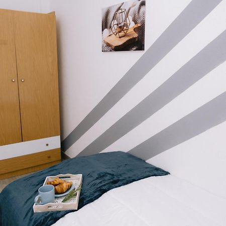 Piso Compartido Delyrent, Renfe 호텔 하엔 외부 사진