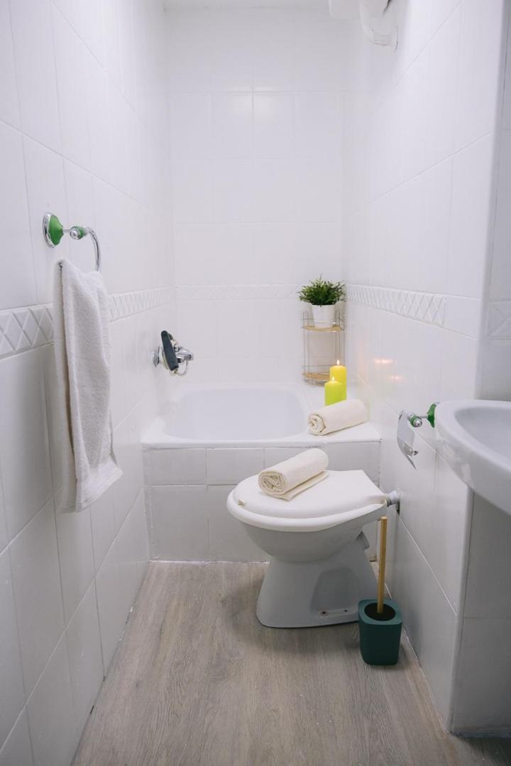 Piso Compartido Delyrent, Renfe 호텔 하엔 외부 사진