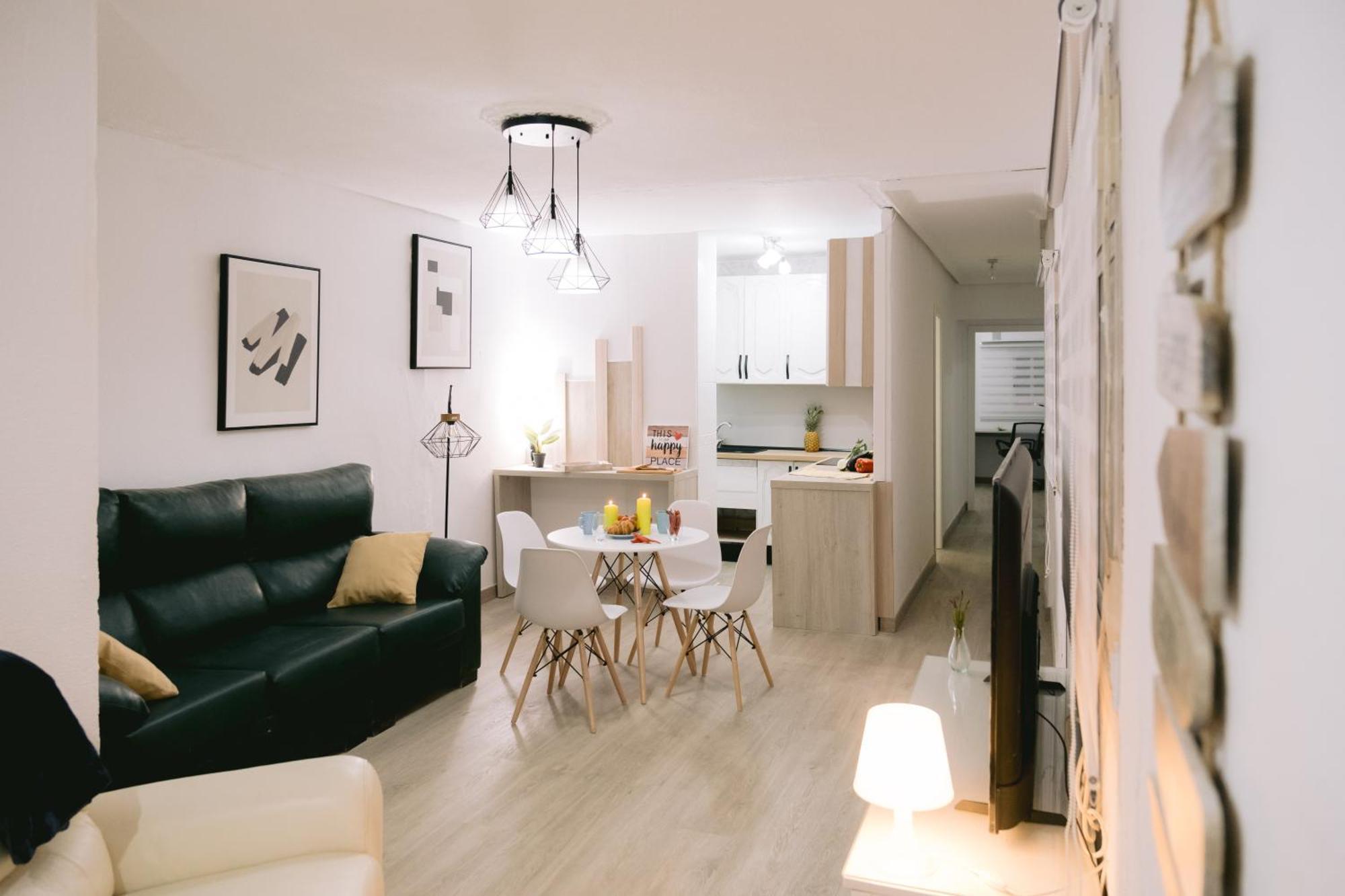 Piso Compartido Delyrent, Renfe 호텔 하엔 외부 사진